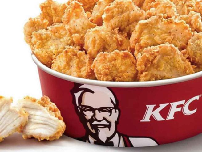 KFC, arriva la rivoluzione in campo food: i nuggets fatti con carne stampata in 3D