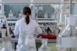 CCNL chimico-farmaceutico, l’accordo per il settore