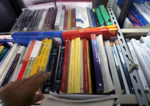 Risparmiare sui manuali scolastici, ecco come