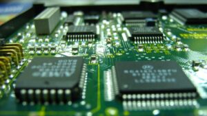Usa, la Camera approva legge per la produzione di chip per computer