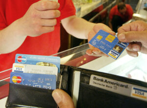 Bce, frodi con carte ai minimi nel 2021