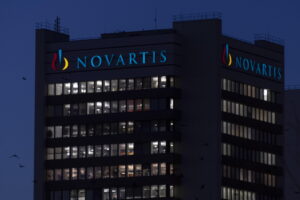 Novartis: utile sceso del 43% per costi ristrutturazione