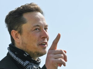 Elon Musk contro la Sec: “limita il mio diritto alla parola”