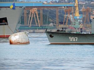 Nei porti ucraini sono bloccate 140 navi mercantili