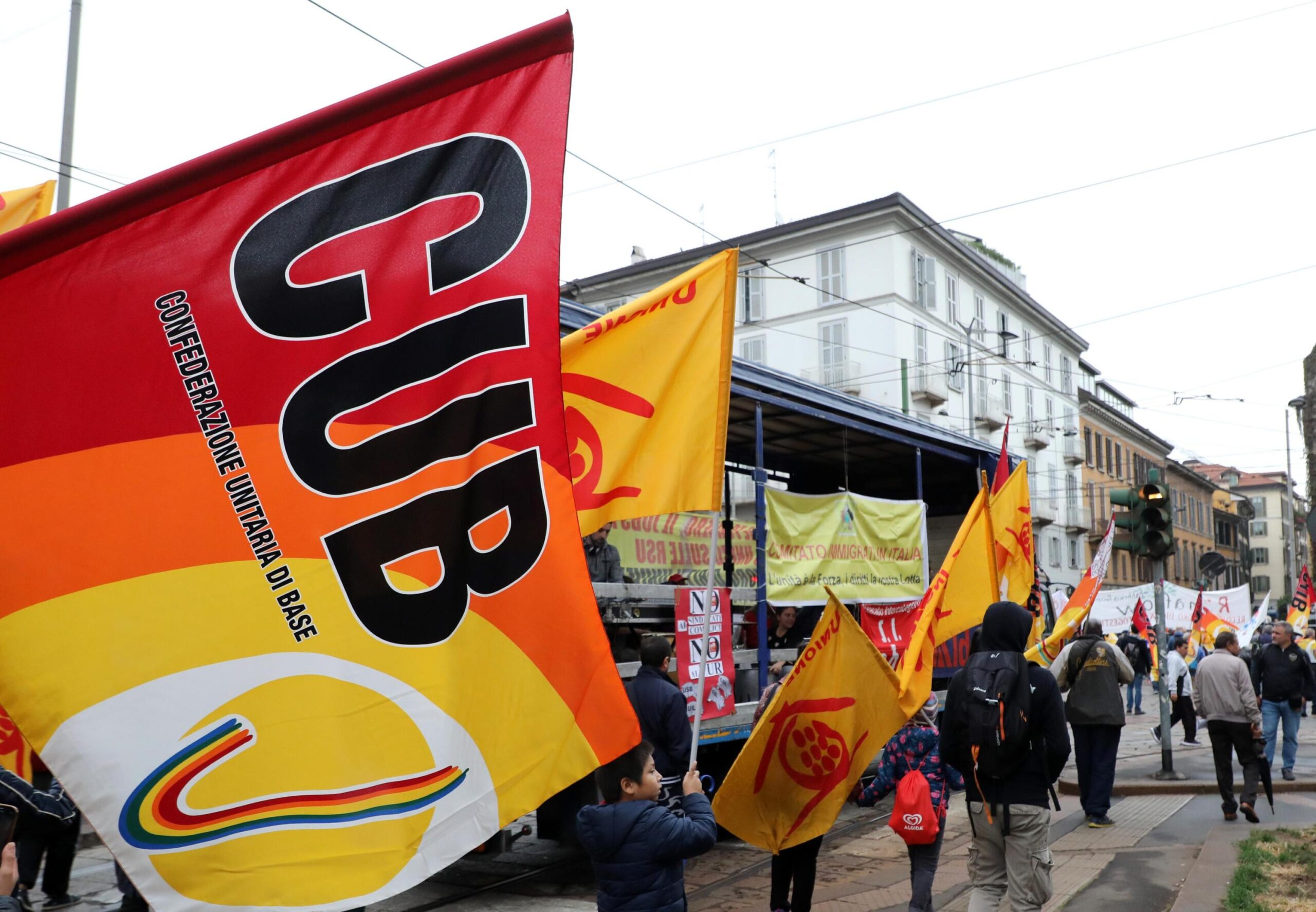 Il 2 dicembre sciopero generale dei sindacati di base contro la manovra