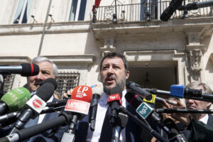 Fisco, Salvini assicura: “no all’aumento delle tasse”. E Draghi conferma