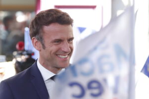 Macron punta sulla coesione