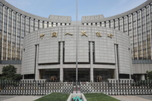 Cina, la Banca centrale verso la riduzione degli stimoli all’economia