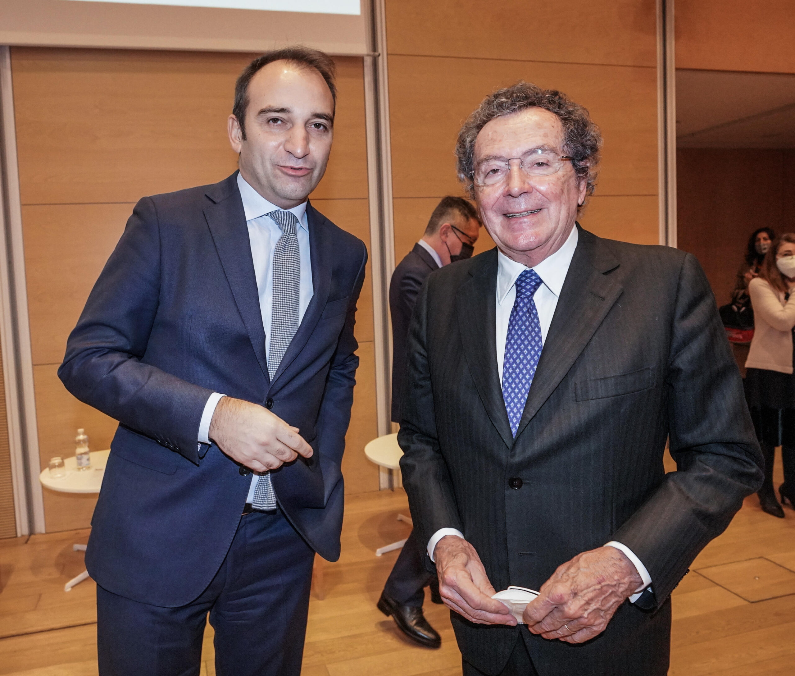 Gros-Pietro: “completare l’unione bancaria europea”