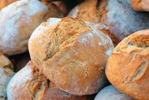 I prezzi di pane e pasta schizzano verso l’alto: un trend influenzato dal conflitto