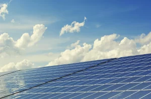 Decreto Bollette, pannelli solari nelle scuole?