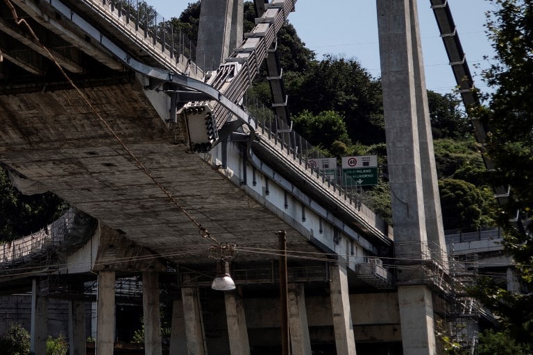 Ponte Genova, il ministero: «Autostrade rinviava i lavori per far rincarare i pedaggi»