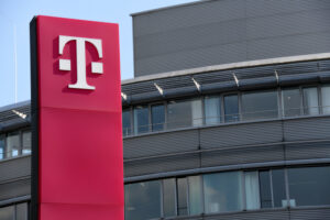 Tlc, ricavi ed utili sopra le attese per Deutsche Telekom