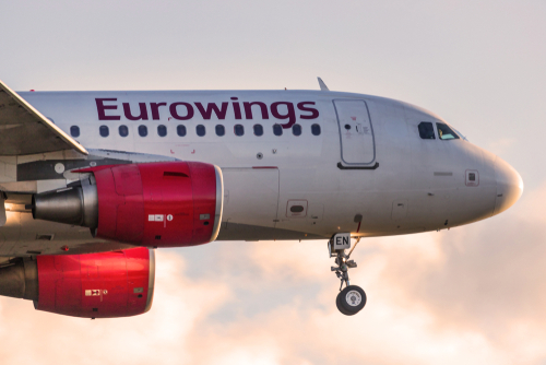 Trasporto aereo, Eurowings assumerà 1500 tra piloti e assistenti di volo