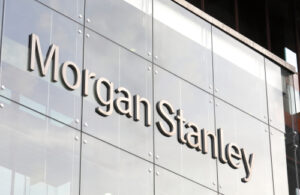Morgan Stanley, utili oltre le attese