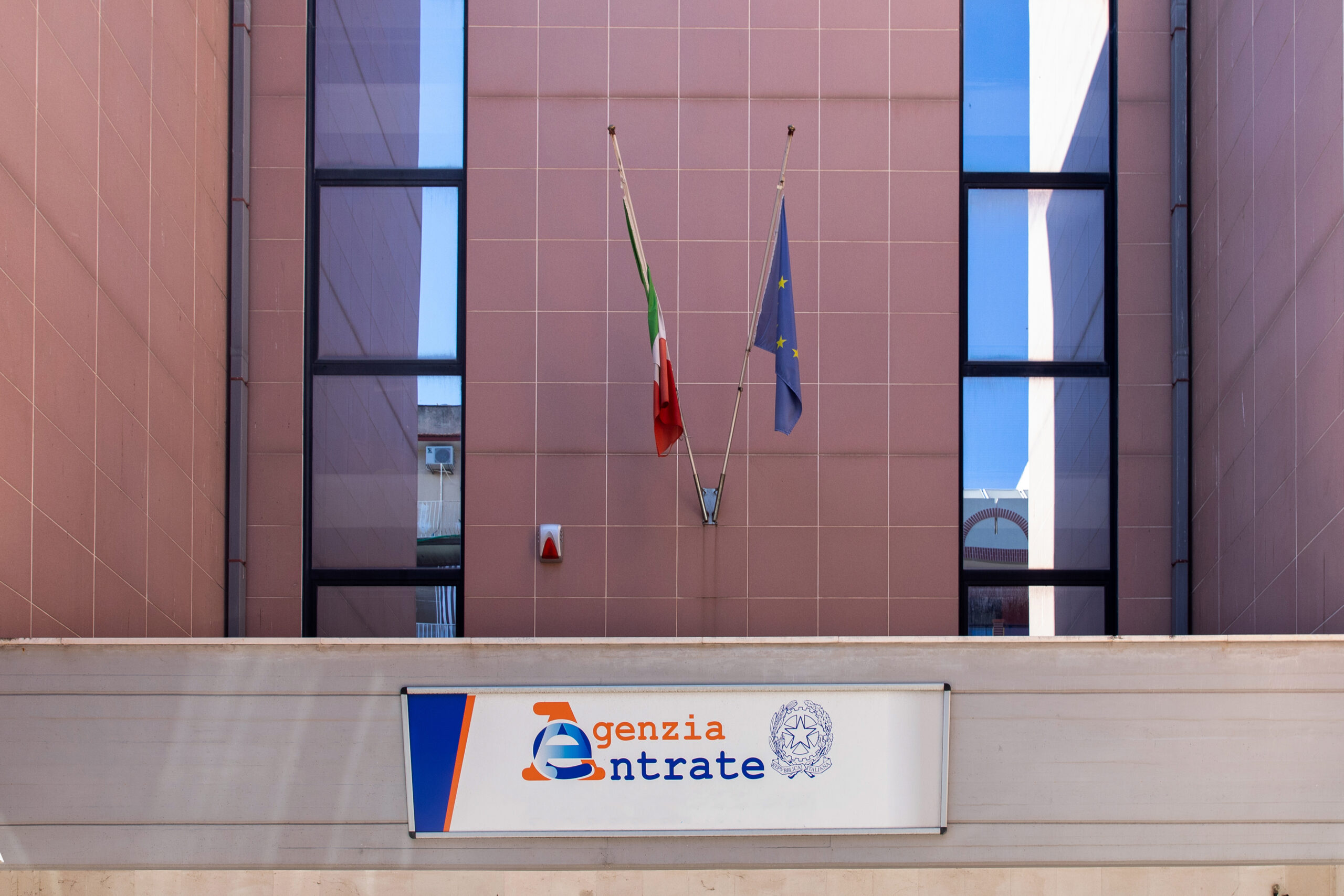 Superbonus: frodi da 4,4 miliardi su crediti inesistenti