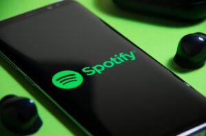 Spotify: balzo dei ricavi nell’ultimo trimestre 2021. +40% per quelli da pubblicità