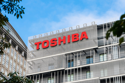 Giappone, anche Toshiba taglia il personale: fuori fino a 4000 posti