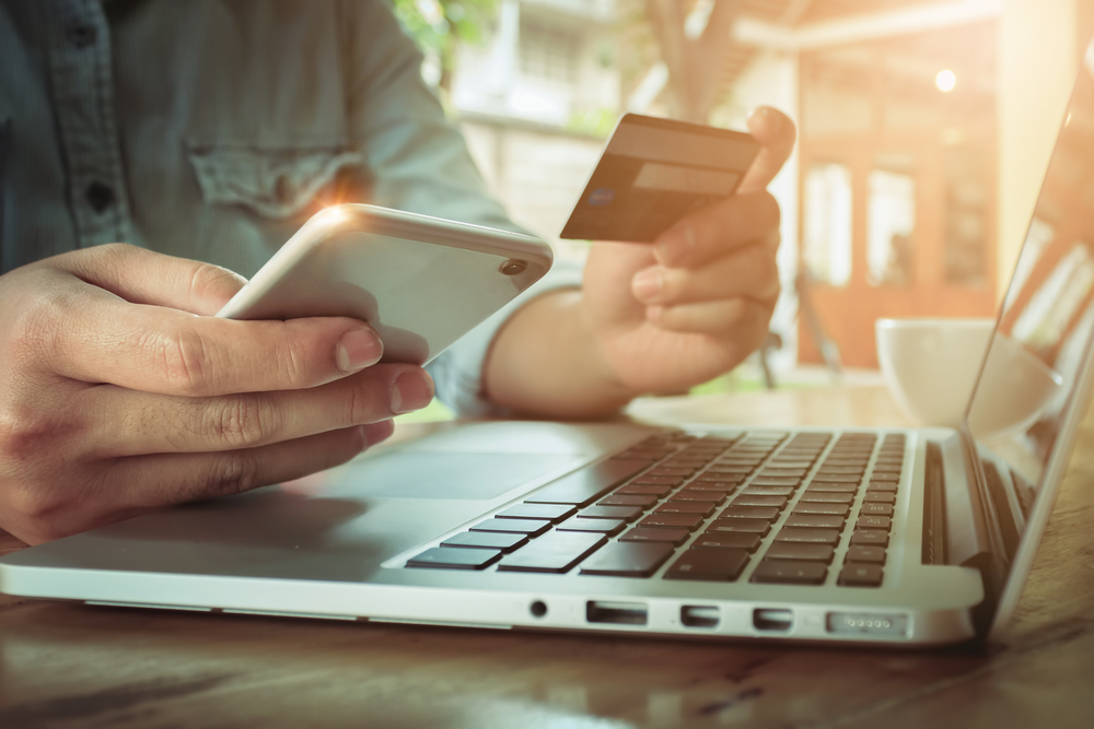 E-commerce, +10% per le vendite online nel 2022