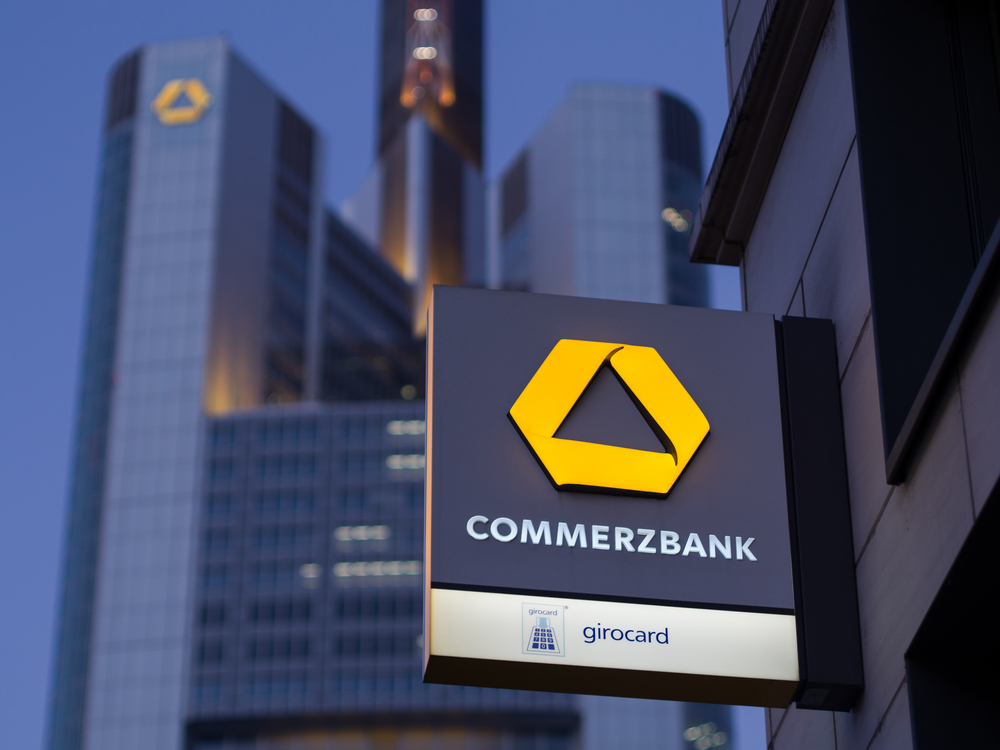 Commerzbank: +20% per gli utili trimestrali e +50% per quelli semestrali