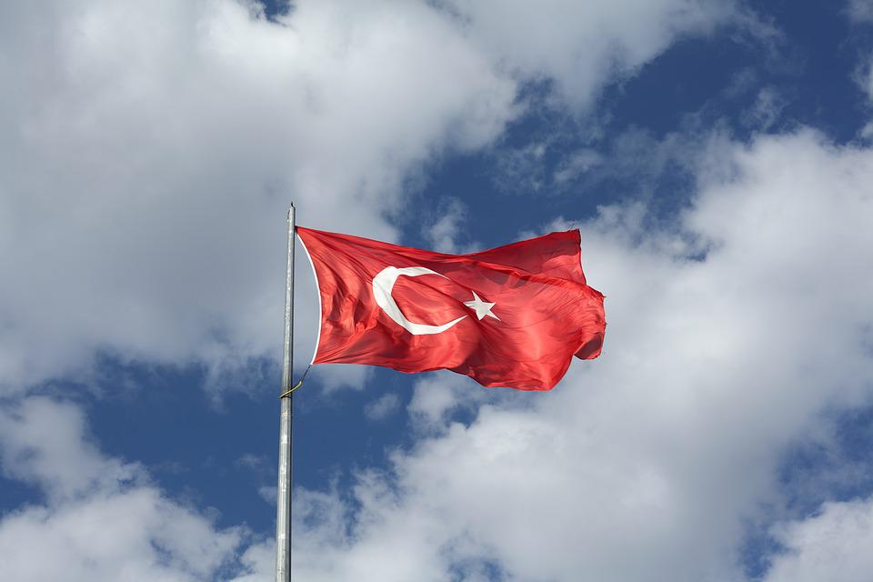Turchia, la Banca centrale lascia i tassi fermi al 50%