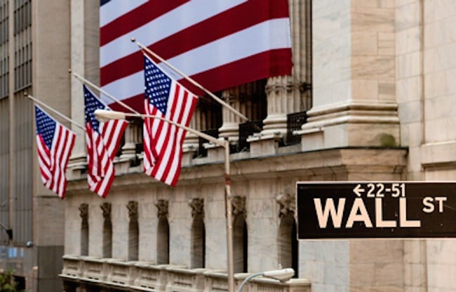 Wall Street parte cauta. Speranza di un accordo sugli stimoli Usa