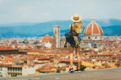 Istat, viaggi 2023: per la domanda turistica -27% su 2019