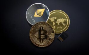 Cripto ancora sotto pressione: il Bitcoin perde l’11%