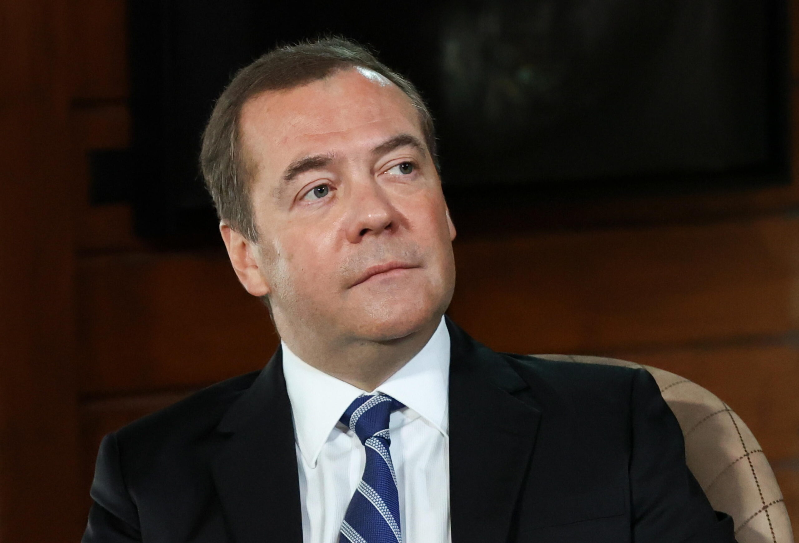 Medvedev: “le sanzioni ai familiari sono degne di ‘ndrangheta e Cosa Nostra”