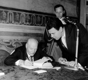 Roma, all’asta l’orologio da tasca di Giuseppe Ungaretti