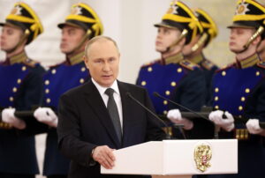 Putin contro l’Ue: con le sanzioni si è rovinata con le sue stesse mani