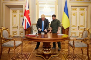 Boris Johnson visita Kiev