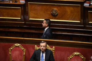 Risoluzione di maggioranza approvata con 219 sì