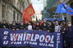 Sindacati preoccupati da accordo Whirlpool-Arçelik