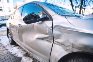 Auto senza assicurazione: chi ha diritto al risarcimento?