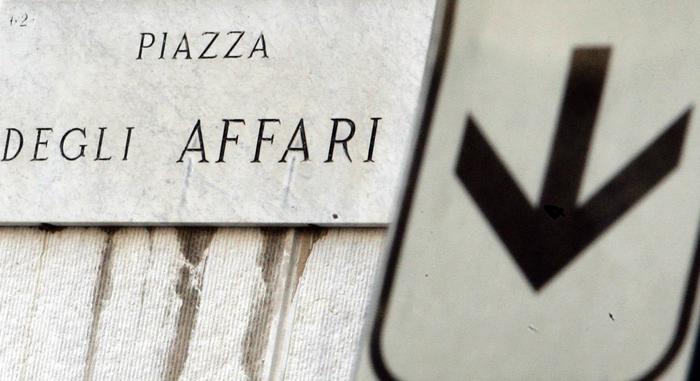 Piazza Affari chiude sfiorando l’1%. Grazie a dato inflazione Usa, vola l’Europa