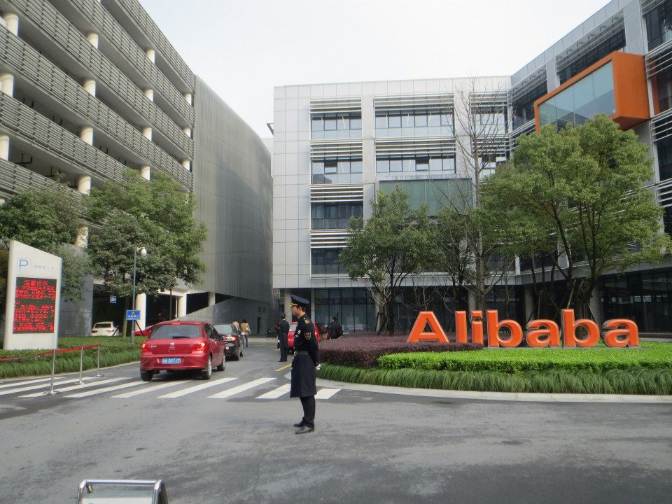 Alibaba, la sua unità logistica Cainiao si quota ad Hong Kong