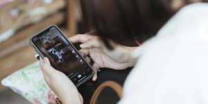 TikTok e regole Ue: in arrivo “strumento trasparenza”