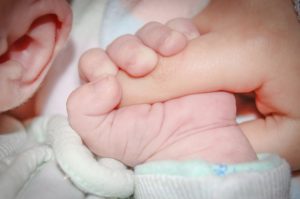 Inps rigetta bonus bebè, la giudice riconosce discriminazione
