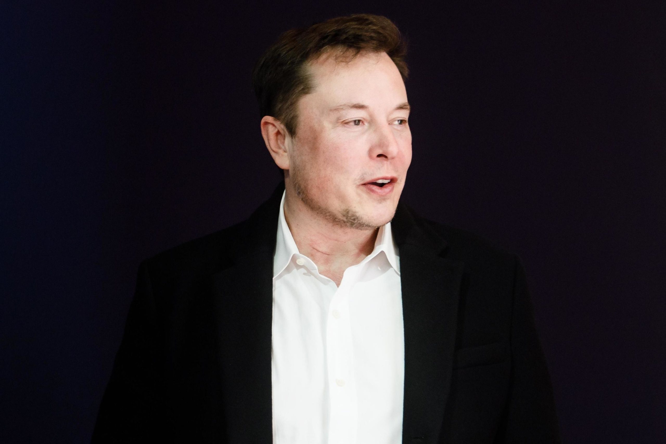 Musk replica al Wall Street Journal: “niente droga negli ultimi tre anni”