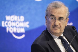 Villeroy: “necessario rialzo significativo dei tassi a settembre”