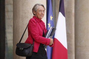 Francia valuta la tassazione degli extraprofitti