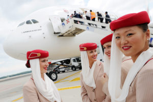 Hostess cercasi: tre open day di Emirates in altrettanti aeroporti