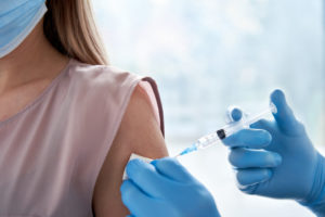 L’EMA valuta vaccino Pfizer per bimbi dai 6 mesi ai quattro anni