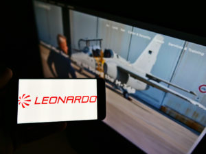 Leonardo sigla un contratto in Cina per la vendita di due elicotteri