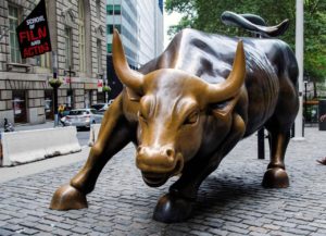 Wall Street apre in rialzo (0,6%), in attesa della Fed. Volano greggio e gas