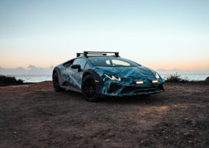Lamborghini: arriva la nuova Huracan a ruote alte
