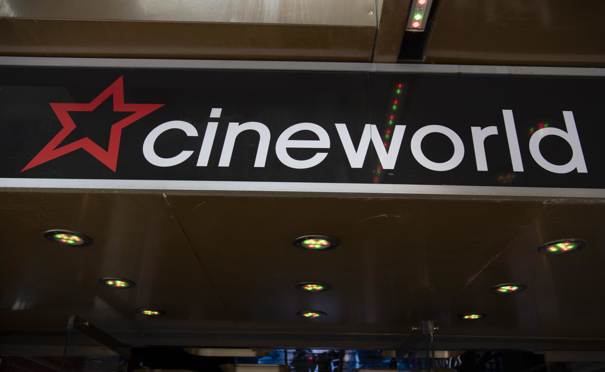 Cineworld sigla un accordo di sostegno con i finanziatori 