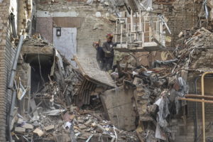 Allarme aereo in Ucraina: esplosioni e blackout