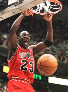 Maglia di Michael Jordan venduta all’asta per 10 milioni di dollari